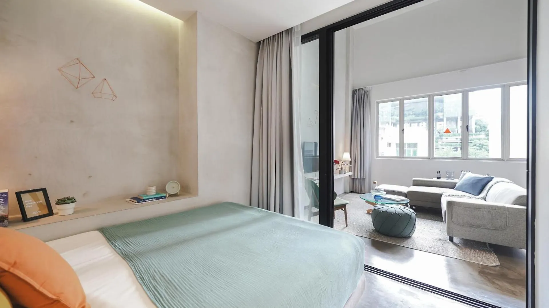 アパート Base Residences: Hong Kong Street シンガポール
