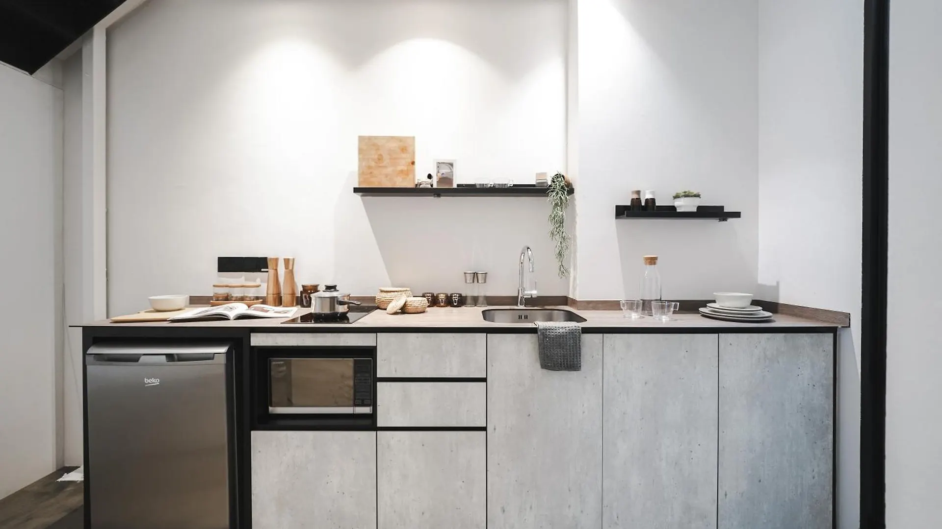 Base Residences: Hong Kong Street シンガポール アパート